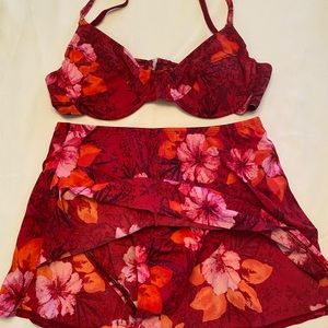 Lands End swim skirt and matching top